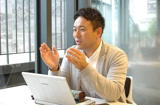 株式会社HUGE様のサムネイル